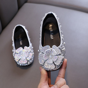 รองเท้าหนัง PU ประดับเพชรสำหรับเด็กผู้หญิง พื้นนุ่ม ใส่สบาย เหมาะสำหรับงานเต้นรำ งานแสดง งานแต่งงาน และงานอีเว้นท์ต่างๆในช่วงฤดูใบไม้ร่วง - Product Image 2