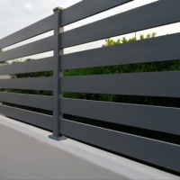 Panneaux de clôture de jardin résidentielle en aluminium thermolaqué, robustes, écologiques, de 1,8 m de long, pour l'intimité extérieure