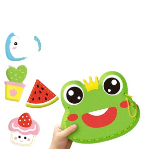 Kit <span class=keywords><strong>de</strong></span> couture pour enfants, fabrication <span class=keywords><strong>de</strong></span> poupées DIY avec des matériaux en tissu pour les cours d'art à <span class=keywords><strong>la</strong></span> <span class=keywords><strong>maternelle</strong></span>, emballé en boîte pour les enfants <span class=keywords><strong>de</strong></span> 5 ans - Product Image 1