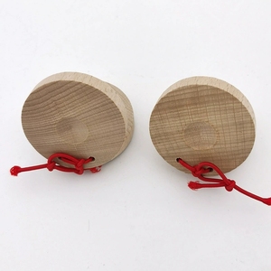 Castagnette Ronde en Bois Massif Naturel pour Vente en Gros, Instrument de Percussion Orff, Jouet Éducatif pour le Développement Précoce des Compétences Motoriennes et la Rhythmique - Product Image 2