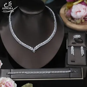 European Cubic Zirconia Necklace Set For Women Bridal Jewelry Set Saudi Fashion 4PCS Crystal Wedding Jewelry Accessories
