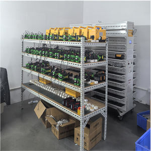 Avviatore di Emergenza Transfrontaliero 600A di Picco 12V con Funzione SOS, Dispositivo Multifunzionale di Soccorso Energetico per Auto, Capacità 20000mAh - Product Image 5