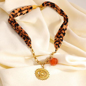 Collar de bufanda con estampado de leopardo para mujer, colgante chapado en oro, cadena para suéter, estilo Maillard, dijes de corazón, cruz y estrella, joyería DIY - Product Image 2