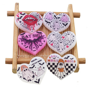 Échantillons Gratuits Perles en Silicone Personnalisées pour Halloween, Forme Cœur, Paillettes Lumineuses dans le Noir pour Fabrication de Stylos DIY - Product Image 2