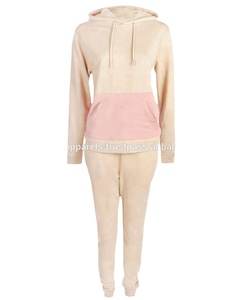 Nuevo Chándal Personalizado Elegante y Económico 2026, Chándal Deportivo Liso para Mujer con Raya Lateral - Product Image 1