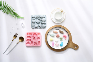 Moldes de Silicona Antiadherentes con Diseño de Animales Marinos, Reutilizables, de Grado Alimenticio, Lindos Moldes Magnéticos de Silicona para Chocolate, Dulces y Hielo - Product Image 5