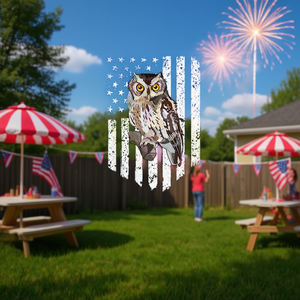 T-shirt con bandiera americana e gufo screech con baffi, per il 4 luglio - Product Image 3