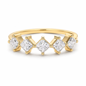 Anello a Forma di Cuore con Diamanti Incastonati per Donne, Elegante Gioiello da Dito in Tono Oro alla Moda - Product Image 1