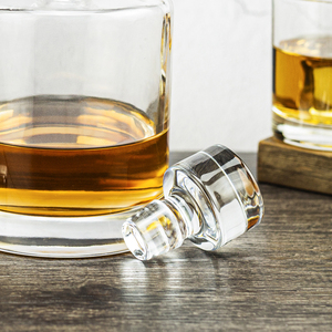 Logo personalizzato 1000ml Decanter per <span class=keywords><strong>whisky</strong></span> con tappo in vetro Decanter di grande capacità per uso domestico per alcol Wine Brandy - Product Image 2