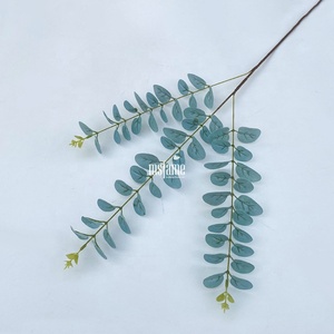 Guirlande d'<span class=keywords><strong>eucalyptus</strong></span> 3D de haute qualité pour la décoration intérieure, avec feuilles vertes réalistes, troncs et <span class=keywords><strong>cristaux</strong></span> - Product Image 4