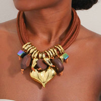 Collier Amelia Original Nouveau Sportif Unisexe Multicouche avec Pendentif Cœur en Corde Épaisse et Chaîne en Bambou