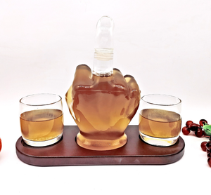 Cá Nhân Phong Cách Thiết Kế Độc Đáo Vui 1000Ml Thủy Tinh Ngón Tay Giữa Rượu Whisky Vodka Brandy Decanter Set Với Chủ Và Ly - Product Image 5