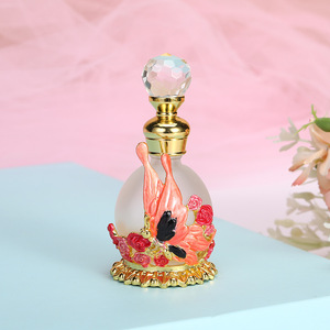 Direct wholesale from manufacturer Dubai 15ml butterfly essential oil <b>Bottle</b> <b>glass</b> empty Ball-shaped <b>glass</b> <b>bottle</b> - Product Image 3