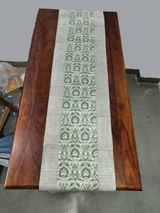 Caminos de Mesa de Algodón con Estampado Artesanal Ético Tamaño 13x80 pulgadas. Cantidad mínima de pedido: 30 piezas por diseño por color para personalización - Product Image 2