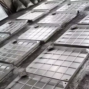 Tapa de alcantarilla cuadrada invisible de acero inoxidable 304 para áreas públicas exteriores - Product Image 5