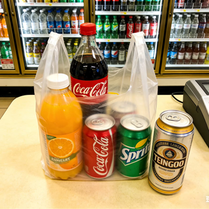 Bolsas de Plástico PE Transparentes y Duraderas con Asa Larga y Diseño Personalizado con Serigrafía para Tiendas de Abarrotes - Product Image 1