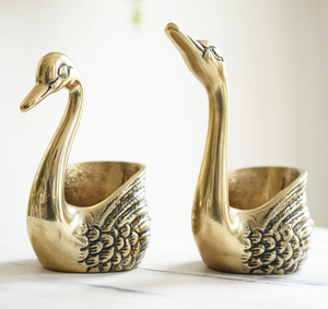 Élégante paire de bougeoirs cygnes en métal avec bougies centre de table décoratif de luxe pour la maison salon cadeau de mariage - Product Image 4