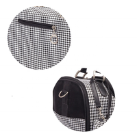 Erweiterbare Klassische Umweltfreundliche Fluggesellschaft-Zugelassene Nylon-Oxford-Mesh-Reißverschluss Tragbare Haustiertransportbox Weiche Reisebett-Tasche Klein Kariert