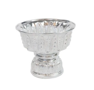 ถาดเสิร์ฟอลูมิเนียมสีเงินแบบดั้งเดิมของไทยแฮนด์เมดพร้อมดีไซน์แท่นนูนอิสระช่างฝีมือโดยตรงจากประเทศไทย - Product Image 1