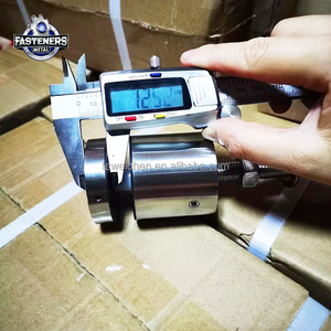 Quincaillerie <span class=keywords><strong>de</strong></span> garde-corps d'escalier en <span class=keywords><strong>verre</strong></span> réglable moderne en acier inoxydable bricolage <span class=keywords><strong>pour</strong></span> systèmes <span class=keywords><strong>de</strong></span> balcon <span class=keywords><strong>de</strong></span> montage <span class=keywords><strong>de</strong></span> panneaux <span class=keywords><strong>de</strong></span> <span class=keywords><strong>verre</strong></span> sans cadre - Product Image 6