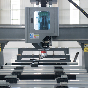 Routeur CNC ATC professionnel pour la production de cadres de portes et fenêtres avec système de perçage point à point efficace - Product Image 3