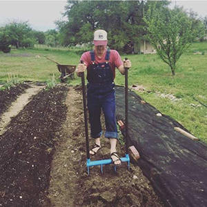 JH-Mech Heavy Duty 5 dientes jardín cultivo aireado arcilla suelo para granja acero al carbono horquilla ancha con mango de fibra de vidrio - Product Image 2