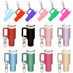 Mini cup Tumbler <span class=keywords><strong>Keychain</strong></span> Lip Balm Chapstick chủ quyến rũ có thể tháo rời cốc nhỏ móc khóa cho phụ nữ ví túi xách túi phụ kiện - Product Image 1