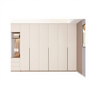 Ensemble de placard de chambre à coucher intégré moderne - Étagères latérales éclairées par LED et coiffeuse avec armoires à bords incurvés - Product Image 5