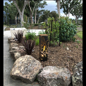 JH-Mech, fabricant d'éclairage de jardin LED en acier découpé au laser, en acier doux, économique, autoportant - Product Image 6