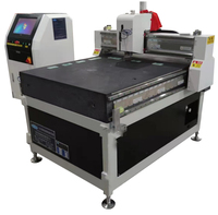 Machine à découper les lames de microscope