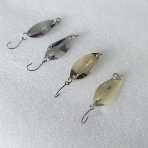 Anzuelo Individual de Metal con Forma de Pico Biónico para Pesca de <span class=keywords><strong>Carpa</strong></span> y Lubina en Lago - Product Image 1