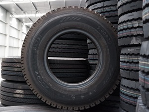 ยางตันคุณภาพสูง TBR HW732+ 13R22.5 ใหม่ สำหรับรถตัก รถขุด และรถยก - Product Image 5