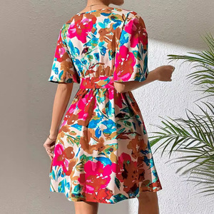 Abito Elegante da <span class=keywords><strong>Donna</strong></span> con Stampa Floreale e Cintura, Nuova Collezione Estate 2026 - Product Image 2