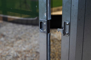 Lussuoso <span class=keywords><strong>Gazebo</strong></span> Grande 4x6m in Legno Effetto Legno e Lega di Alluminio Nero di Alta Gamma Impermeabile Parasole - Product Image 5