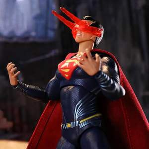 Figura de Acción de <span class=keywords><strong>Superman</strong></span> de <span class=keywords><strong>la</strong></span> <span class=keywords><strong>Serie</strong></span> DC - Figura de Acción Original y Auténtica a Escala 1/9, 19.5 cm/7.6 pulgadas, con Muchos Accesorios, Juguete Coleccionable - Product Image 6