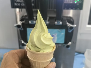 Macchina per Gelato Soft Serve WICE a 2+1 Gusti, Doppio Serbatoio da 5L, Resistente ed Economica per Ristoranti o Caffetterie - Product Image 6