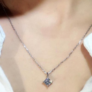 Collana con Ciondolo a Cuore Semplice Stile Solitario di Tendenza per Donna, Gioiello da Clavicola con Catena a Maglie in Rame per Fidanzamento - Product Image 6