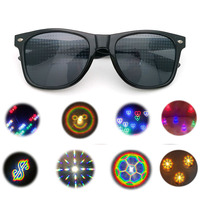 Lunettes de fête amusantes en gros de qualité supérieure, lunettes 3D à prisme pour raves, lunettes en plastique pour feux d'artifice, lunettes de diffraction en forme de cœur