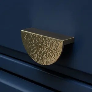 Luxury Solid Brass Semi Half Round Moon Hammered Pulls Furniture Kitchen Cabinet Wardrobe Drawer Hardware Handles Handle