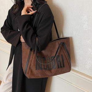 Sac fourre-tout grande capacité pour femme, nouvelle collection automne-hiver, sac à main vintage en peau de mouton, sac à bandoulière en cuir sablé avec fermeture éclair - Product Image 3