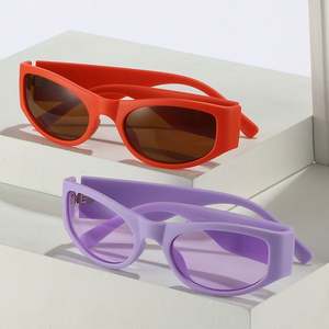 Gafas de Sol Cuadradas Y2K Verdes de Moda 2022 al por Mayor, Gafas de Sol Rectangulares con Marco Pequeño para Mujer - Product Image 4