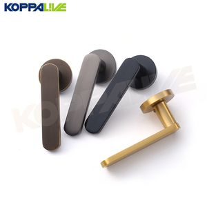 Set di Maniglie per Porte con Serratura a Mortasa Monolaterale in Ottone Dorato e Nero per Hotel, Casa e Camera da Letto - Product Image 1