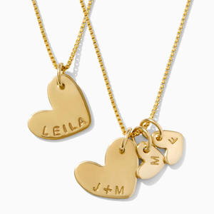 Collana con Cuore Inciso in Acciaio Inossidabile, Personalizzabile con Nome e Data, Gioiello <span class=keywords><strong>Regalo</strong></span> <span class=keywords><strong>per</strong></span> Mamma, Sorella, Moglie, Amiche - Product Image 2