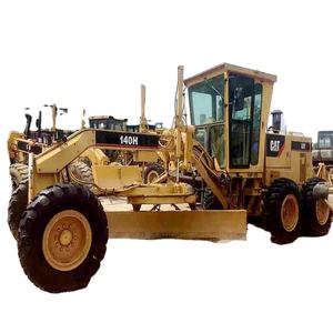 Niveleuse 140h 140K pour machines de construction mettant en évidence le composant moteur de base - Product Image 1