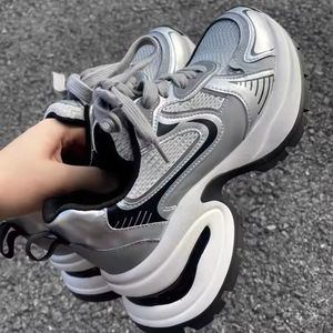 Chaussures de course décontractées polyvalentes et tendance pour hommes - Légères, respirantes, à lacets, avec amorti et semelle intercalaire en maille, toutes saisons - Product Image 6