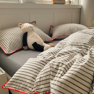 Juego de ropa de cama simple lavado, cubierta de sábana Ins de cuatro piezas, juego de tres piezas, relleno de algodón PP para aliviar el estrés - Product Image 3