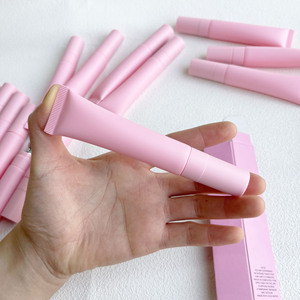 Gloss à lèvres volumateur de haute qualité, végan, longue tenue, hydratant, format échantillon 15ml, logo personnalisé, action rapide, inoffensif - Product Image 4
