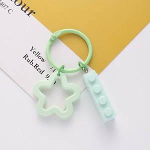 Portachiavi stella a cinque punte, ciondolo anello portachiavi colorato e fresco, accessorio per zainetto Instagram, ciondolo blocco di costruzione - Product Image 5
