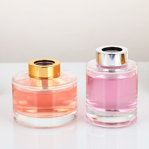 Flacon en verre transparent cylindrique moderne pour diffuseur d'huiles essentielles avec bouchon, 100 ml, 150 ml, 200 ml - Product Image 3