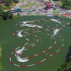Piste de course de karting aquatique gonflable personnalisée |   Circuit de course modulaire pour parcs aquatiques et installations dans le désert - Product Image 1